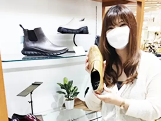 感染症対策もバッチリ！ゆったりとお買い物を楽しめる空間です。