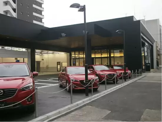 車に関する事前知識は必要ありません！仕事をしていく中で自然に身につきます☆