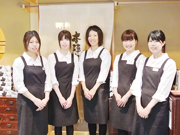 20～30代の女性がたくさん活躍しています♪