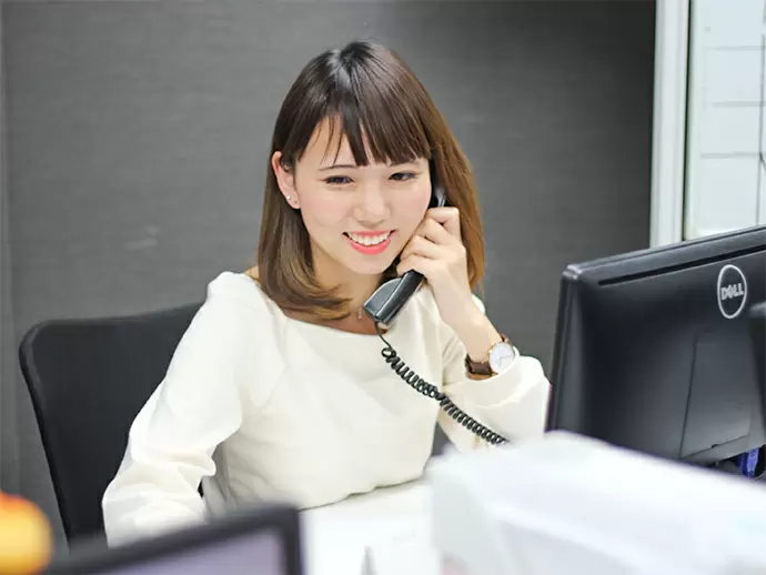 多くのお客様が訪問しますので、笑顔で接客をお願いします♪色んな方との出会いがあることが魅力です！