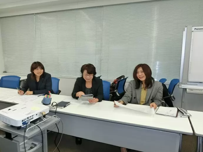 大阪ガスセキュリティサービス様との定例会議風景。1つ1つの情報共有をしっかりと行います。