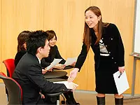 様々な研修は全て専任の講師によって行われているので安心です。