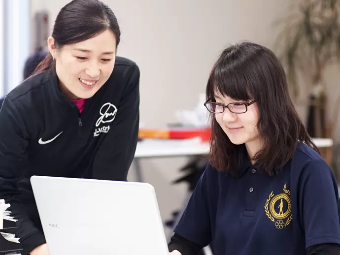 まだまだ小さな規模だけに、オフィスワーク未経験者でもマンツーマンで丁寧に教えます！