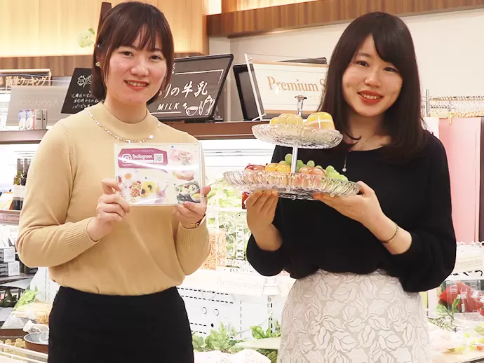 スーパーでよく見かけるポップや売場備品を扱っています