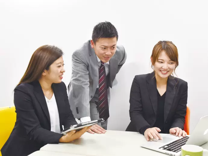 社員同士の距離が近いことが魅力！社員のアイデアが制度になることもあるんです♪