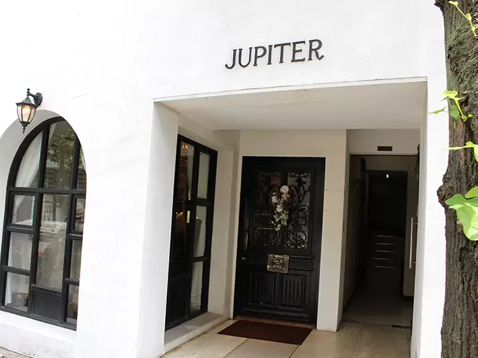 JUPITER代官山店。おしゃれなエリアに展開中です♪