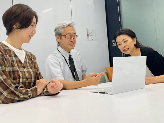 分からないことや不安な点は、周りのスタッフがサポートします◎
