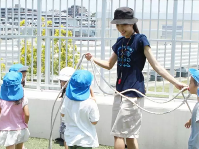 幼児教育を研究して30年。ノウハウを活かした保育園づくりを心がけています。