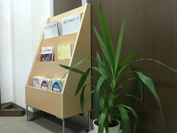 業界紙などの情報は社内でも閲覧できる環境です。