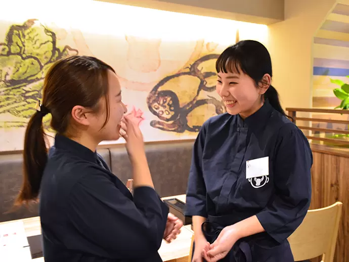 職場は皆仲が良く、なんでも相談できる環境です！ワーキングママも活躍中です！