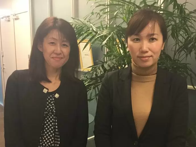 社内は風通しが良いので、協力会社のスタッフも交え、いつもワイワイ活気のある仕事風景です。