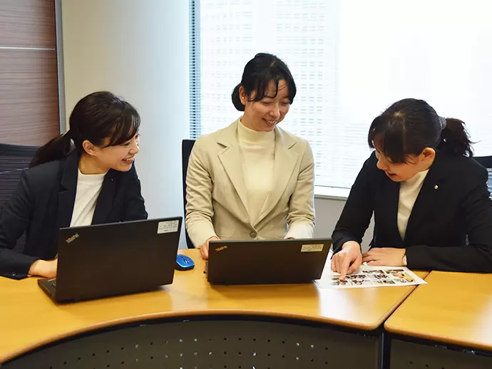 先輩社員のサポートや充実した研修で、業界未経験の方も安心してスタートできます。