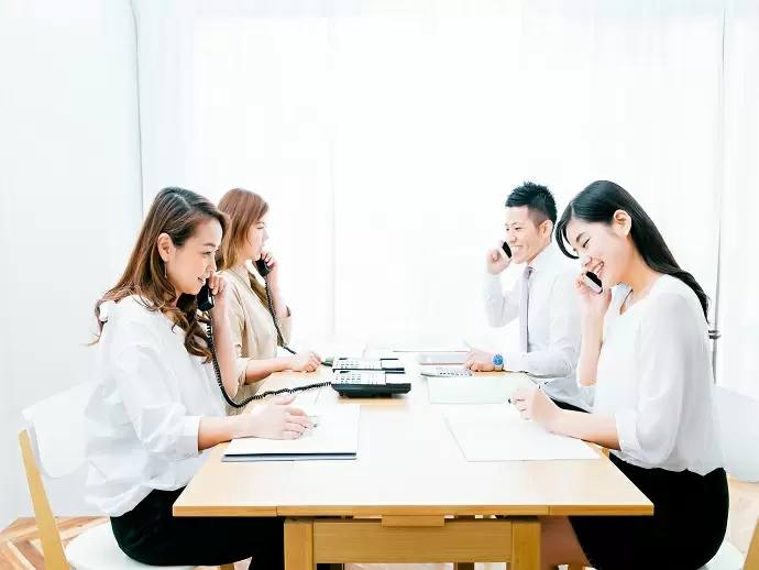 20～30代の未経験者が多く活躍中。互いに教え合う風土があるので、イチからスキルを身につけています。