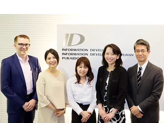 社内施設「IDサルーン」や、懇親会など、社員同士の交流の場も多数！