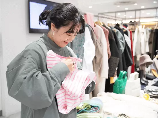 接客以外にも、店舗レイアウトやSNS投稿など様々なお仕事にチャレンジできます♪