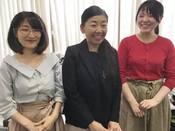スタッフ同士のコミュニケーションも活発！笑顔の耐えない職場です♪