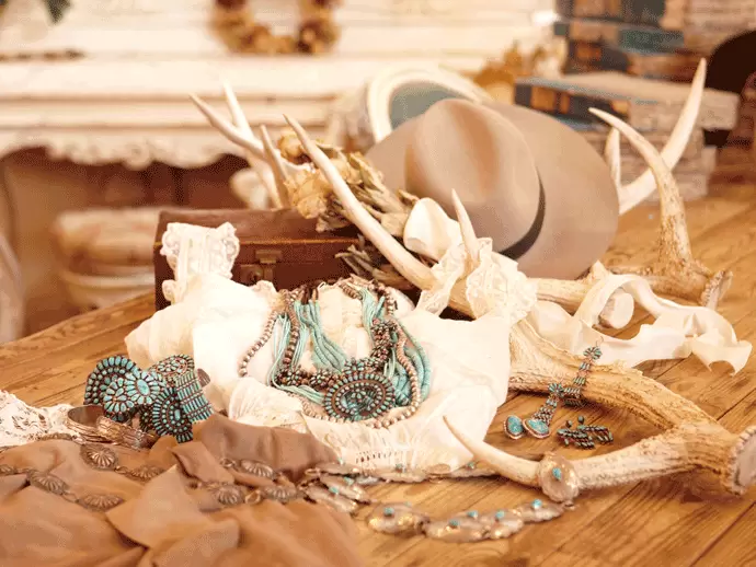オリジナルヴィンテージ商品を取り揃えるレディースセレクトショップ「Atelier Ninon (アトリエ ニノン)」