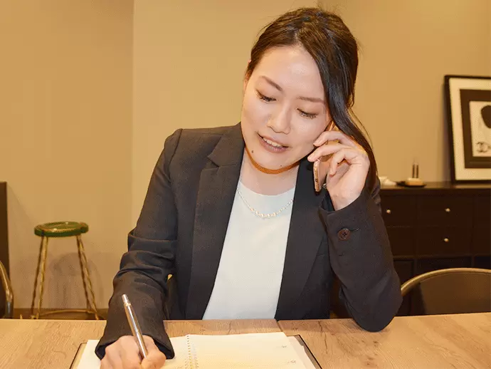 お客様からのお問い合わせに対応する、完全反響型の営業です。