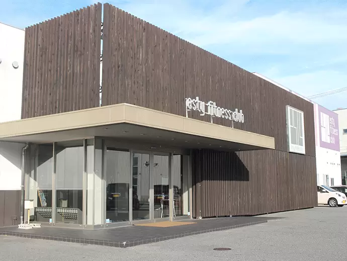 ゴルフ練習場・フィットネスクラブを無料でお使いいただけます。