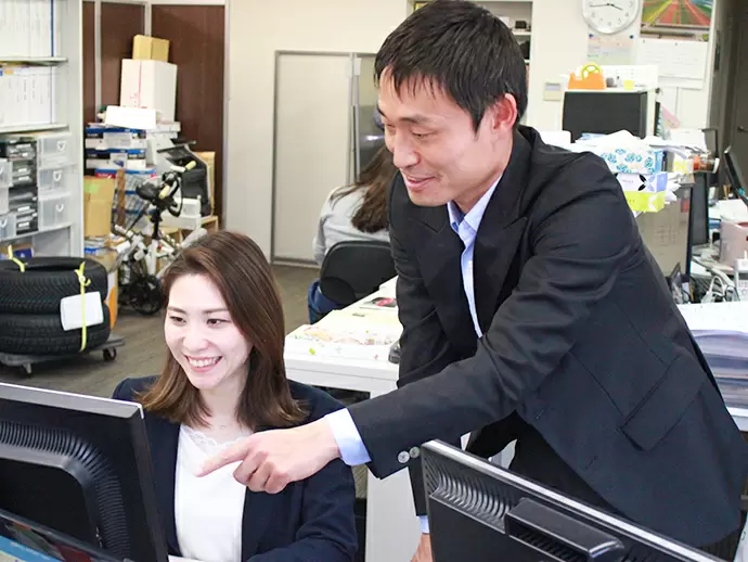 最初は簡単な業務から徐々にお任せします。マンツーマン体制で丁寧に教えていきますので安心してください◎