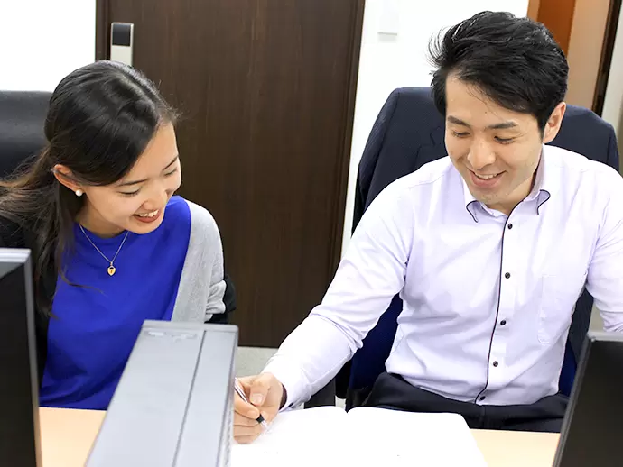 マンツーマンで指導＆フォローをしてくれる教育担当がいるから安心です◎