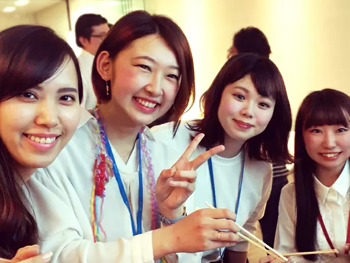 社内イベントも充実！また女性社員も多く、抜群の立地を活かし仕事終わりの女子会も・・・♪