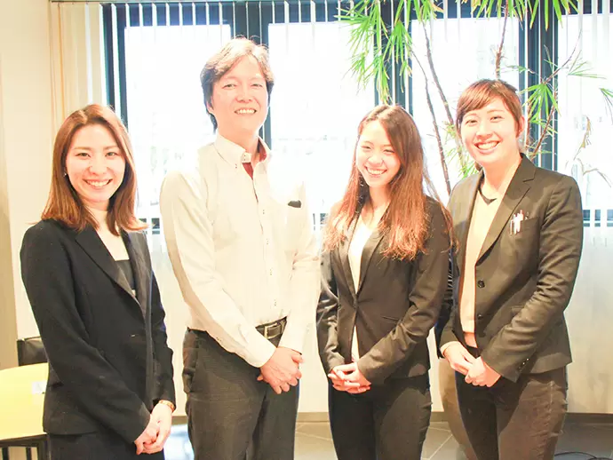 株式会社ライズ・コーポレーションズ