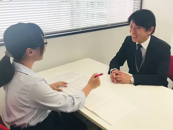 「事務に挑戦したい」「人材業界に興味がある」という想いをお聞かせください。