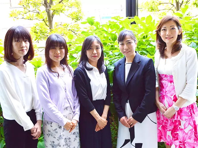 全社員の80％が女性で、20代～30代が活躍する明るくにぎやかな職場です！