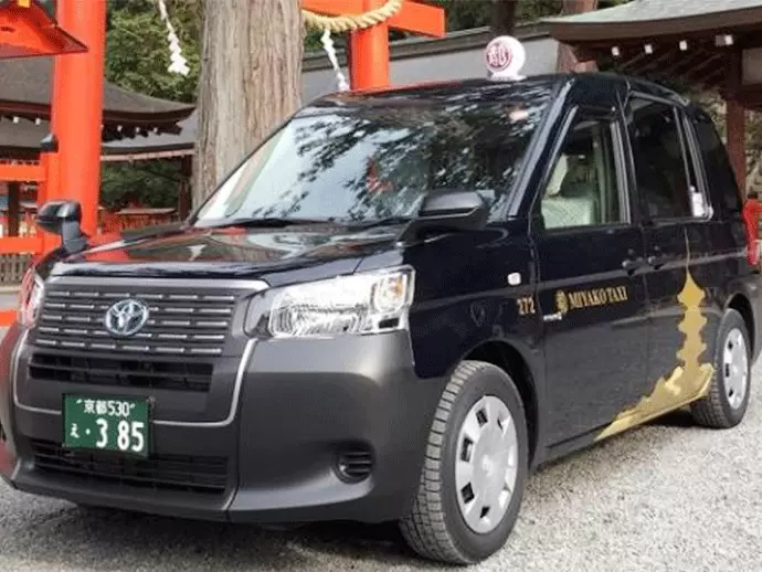 観光地京都ならではのサービスも展開中！海外のお客様をお乗せすることもあります。