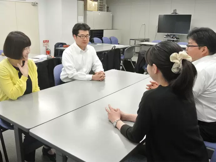 平均年齢は41歳！既婚者や子どもがいるママさんもいます。