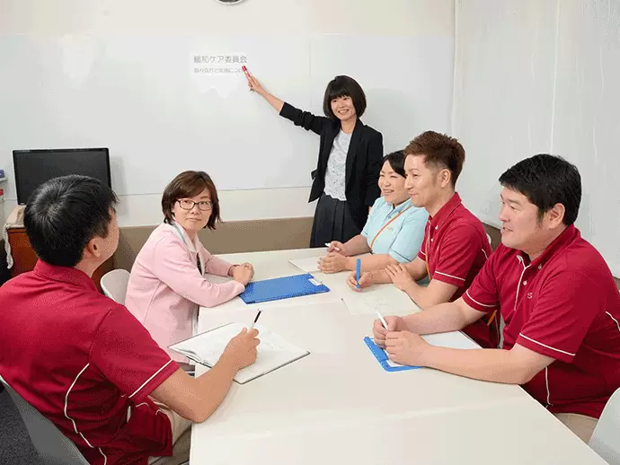 施設のため、ご入居者のためにみんなで意見を出し合う機会が多く、提案を実現できる風通しの良い職場です。