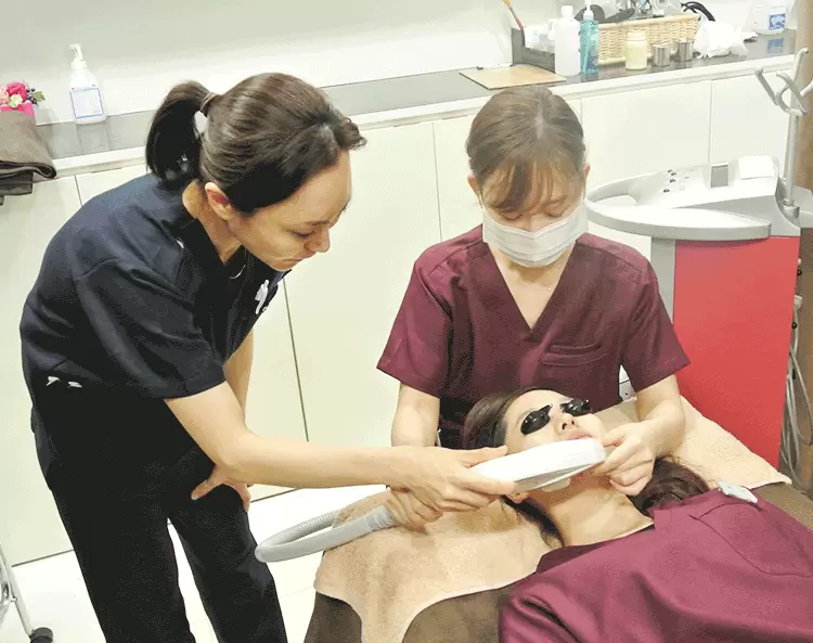 医師・先輩からしっかりスキルやノウハウを教えてもらえます。業界未経験・ブランクある方もご安心下さい！
