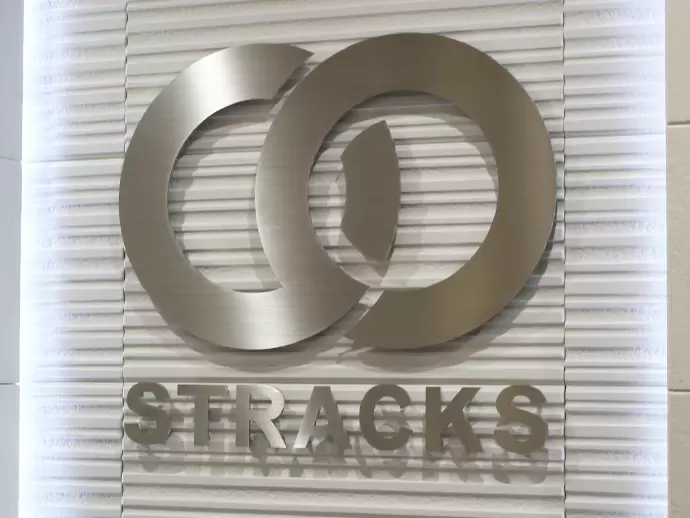 株式会社ストラクス