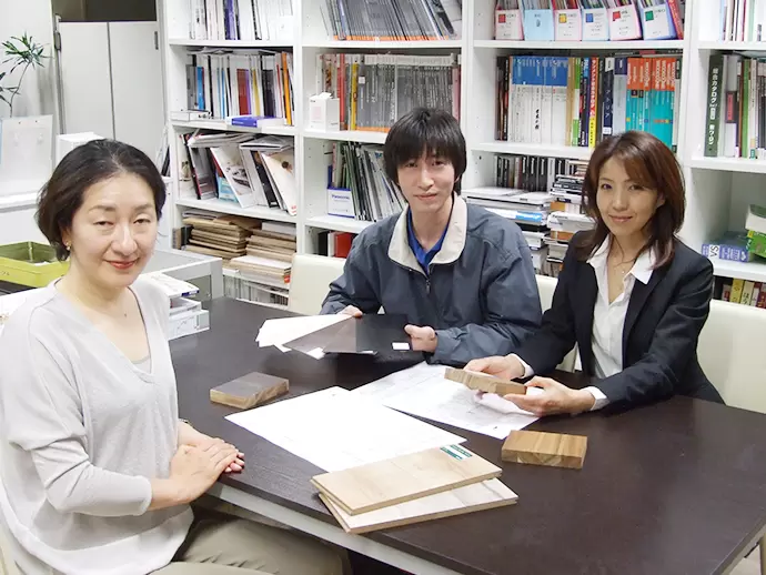 40代を中心とした女性社員が活躍中！同世代の女性が多く、馴染みやすいですよ♪