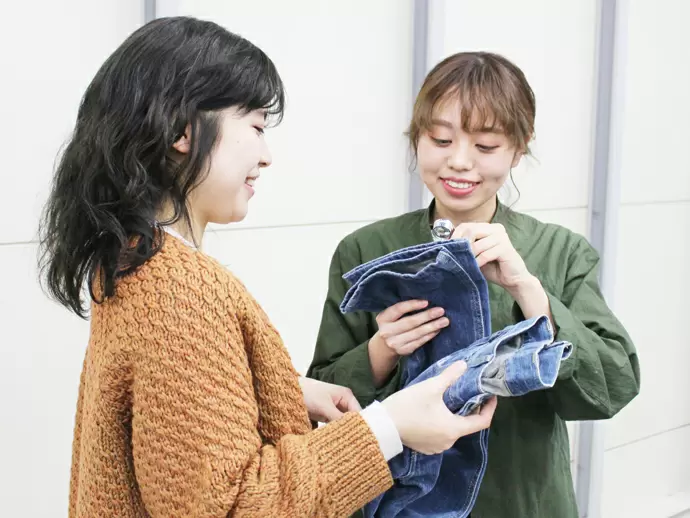 自分が携わった商品が売れてユーザーの喜びに繋がる、そんなやりがいがあります。