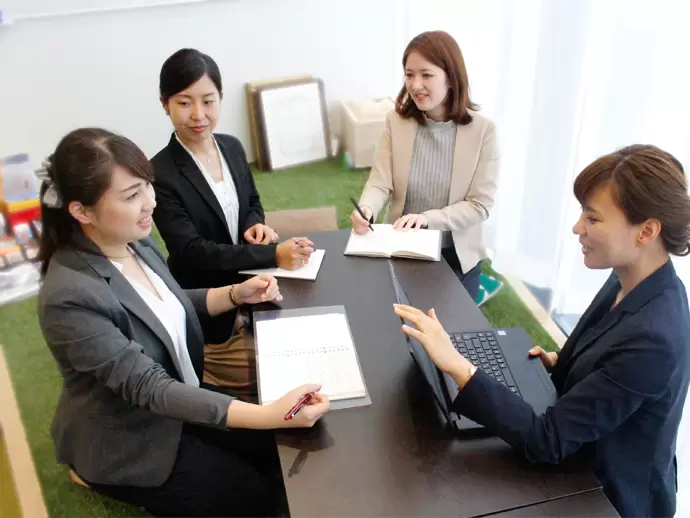 勉強会や研修など、社員一人ひとりが成長できる教育体制をしっかり整えています。