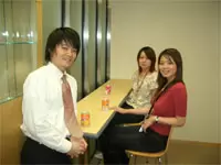 「社内に組織の壁なんてなく、フラットな組織です」
