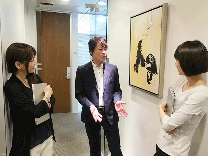 何でも話を聞いてくれる代表。フランクすぎると言われるくらい、社員の話を良く聞きます。
