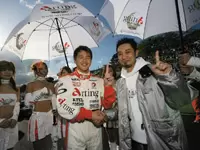 フォーミュラニッポン参戦チームのメインスポンサーなのです