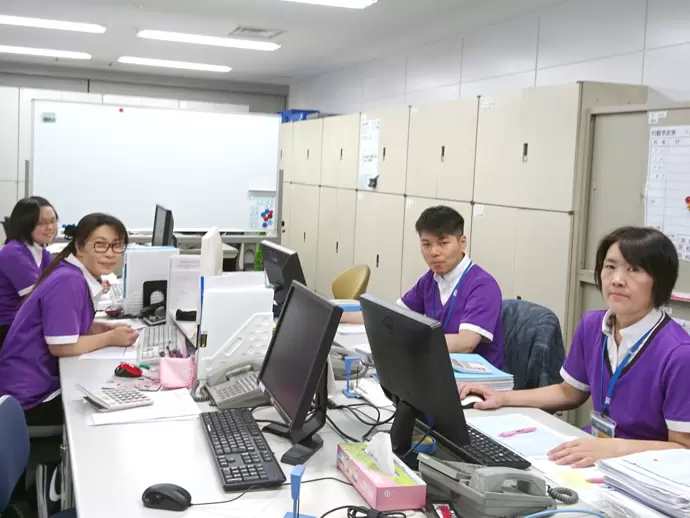社員同士の距離も近く、困ったことがあればすぐに相談できますよ♪