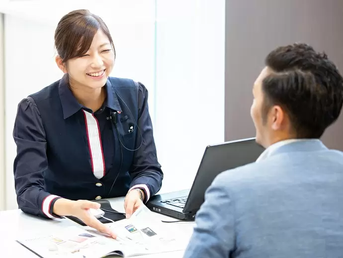 何よりもお客様の笑顔がこの仕事のやりがいです♪人と話すことが好きな人はぜひ。