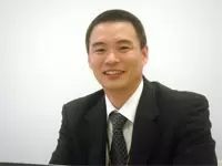マネジャーの所氏。「新しいチャレンジをしていきましょう！」