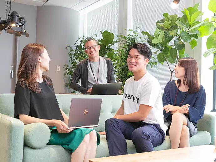 アットホームな雰囲気のある居心地の良い会社です。すぐに馴染めますよ！