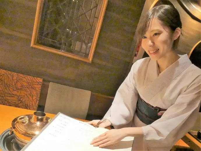 お祝いや記念日などにご利用いただくお客様も多いため、自然と何かしてあげたいという気持ちになります。
