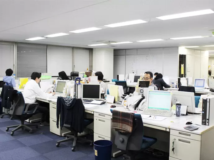 社員同士の壁がなく、とてもフラットな雰囲気。今回入社されるあなたも、すぐに馴染んで頂けますよ！