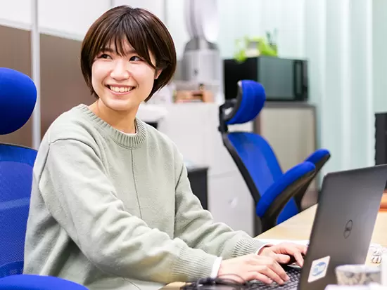 女性活躍中！働きやすい環境で、しっかりスキルを高められます