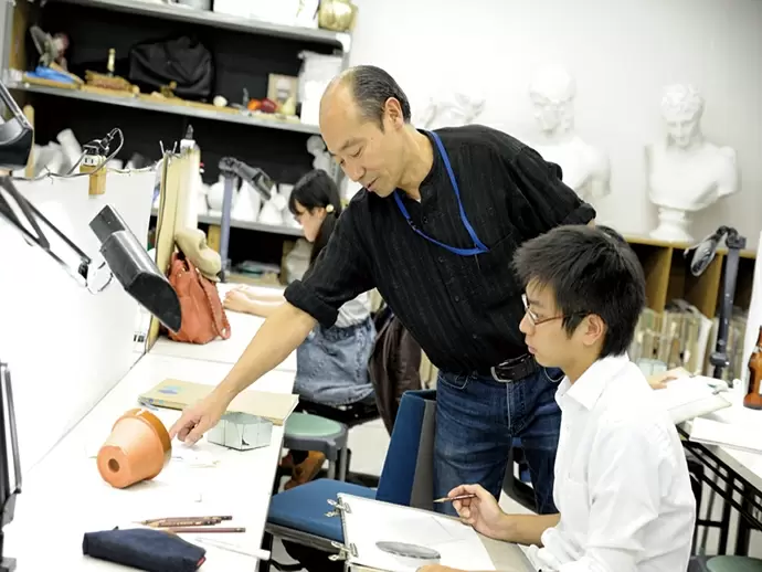 あらゆる芸術の学び舎として成長するアートスクール大阪★