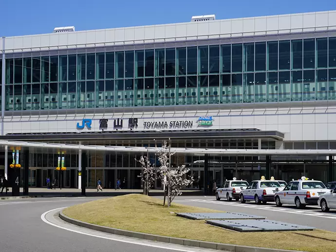 北陸新幹線開通で、外国人観光客も増えています♪英語力を活かしたい方は是非◎