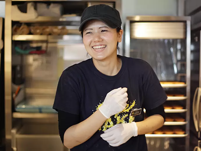 口コミやメディア上で話題の「BAKE」で未経験から働けます♪